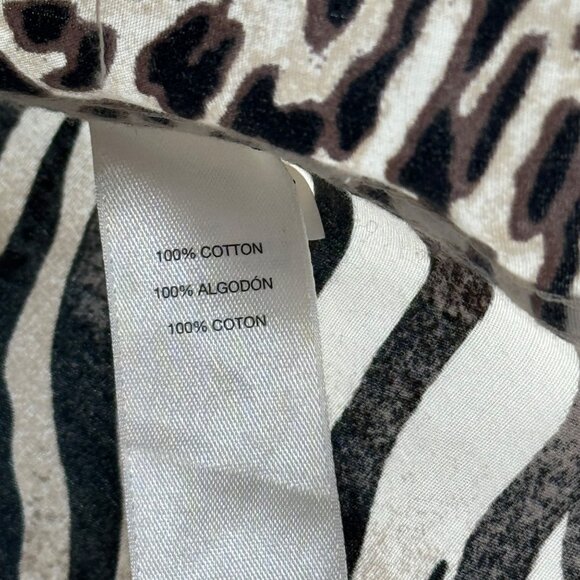 Chico's 2 Leopard Print Button-Up Shirt Long Sleeve Size large Cotton - Picture 3 of 9